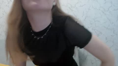 Snapshot of lovepeanutgirl chatting on 01.29.25 Mary Love online show from 01.29.25