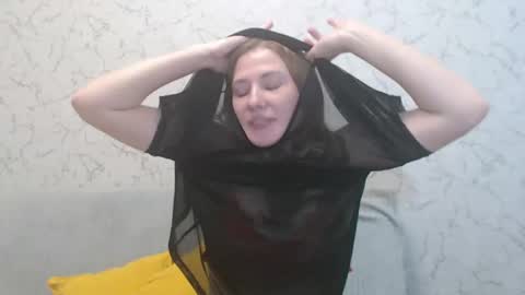 Snapshot of lovepeanutgirl chatting on 02.02.25 Mary Love online show from 02.02.25