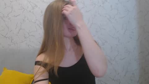 Snapshot of lovepeanutgirl chatting on 02.04.25 Mary Love online show from 02.04.25