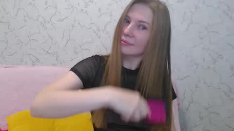 Snapshot of lovepeanutgirl chatting on 02.17.25 Mary Love online show from 02.17.25