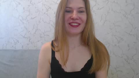 Snapshot of lovepeanutgirl chatting on 02.22.25 Mary Love online show from 02.22.25