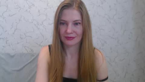 Snapshot of lovepeanutgirl chatting on 02.25.25 Mary Love online show from 02.25.25