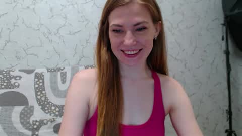 Snapshot of lovepeanutgirl chatting on 09.09.25 Mary Love online show from 09.09.25