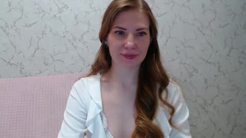 Snapshot of lovepeanutgirl chatting on 09.13.25 Mary Love online show from 09.13.25