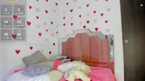 Snapshot of lovequeen02 chatting on 02.19.25 L O V E online show from 02.19.25