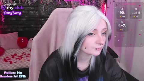 Snapshot of lover_emmy chatting on 02.08.25 Emmy online show from 02.08.25