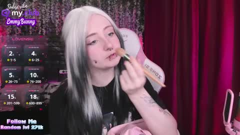 Snapshot of lover_emmy chatting on 02.26.25 Emmy online show from 02.26.25