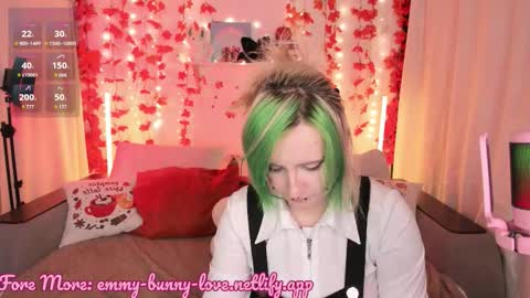 Snapshot of lover_emmy chatting on 09.21.25 Emmy online show from 09.21.25