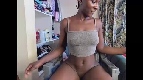 Snapshot of lovergirl2003 chatting on 01.24.25 Kate online show from 01.24.25