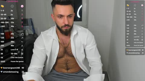 Snapshot of lovermike_ chatting on 01.01.25 Mike online show from 01.01.25