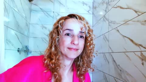 Snapshot of loving__lily chatting on 12.31.24 loving  online show from 12.31.24