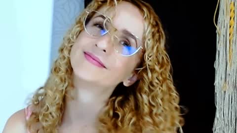 Snapshot of loving__lily chatting on 02.07.25 loving  online show from 02.07.25