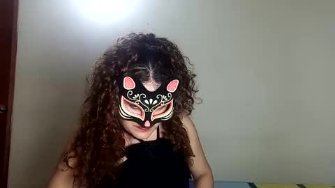 Snapshot of luanapowerful chatting on 01.20.25 luanapowerful online show from 01.20.25