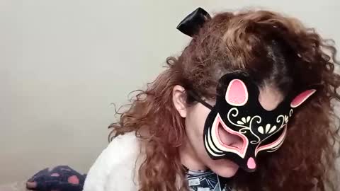 Snapshot of luanapowerful chatting on 02.18.25 luanapowerful online show from 02.18.25