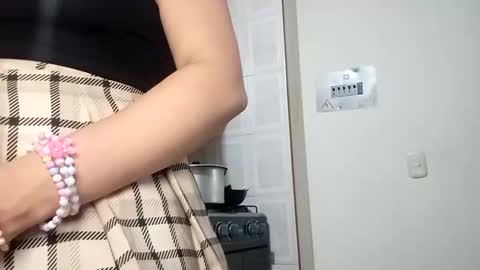 Snapshot of luanapowerful chatting on 03.04.25 luanapowerful online show from 03.04.25