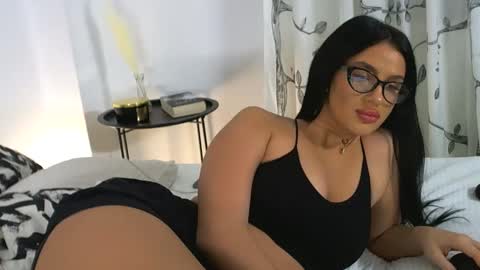 Snapshot of luanaxdess chatting on 12.12.24 Luana Dess online show from 12.12.24
