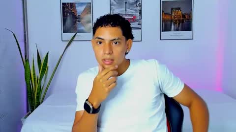 Snapshot of lucas__blake chatting on 11.03.25 Lucas Blake online show from 11.03.25