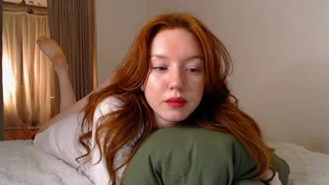 Snapshot of luciacoy chatting on 02.04.25 Lucia online show from 02.04.25