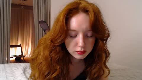 Snapshot of luciacoy chatting on 03.04.25 Lucia online show from 03.04.25