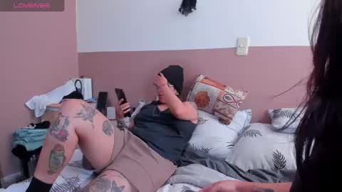 Dani 3 online show from 10.20.25