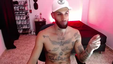 Snapshot of luciifer_hills chatting on 12.10.24 luciifer_hills online show from 12.10.24