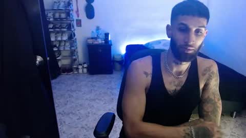 Snapshot of luciifer_hills chatting on 01.01.25 luciifer_hills online show from 01.01.25