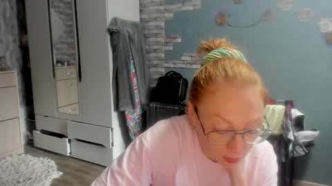 lucky_licky20 online show from 10.09.25