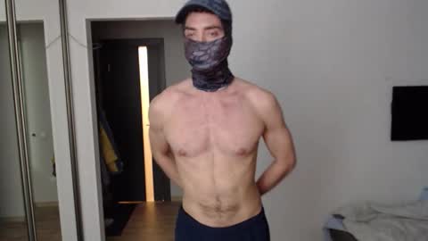 Snapshot of lucky_swimmer chatting on 11.01.25 Iron Jhon online show from 11.01.25