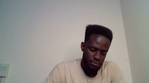 Snapshot of luckycharly chatting on 02.14.25 MASTER  DOM online show from 02.14.25