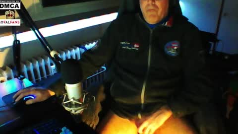 Snapshot of luckyfreak1 chatting on 01.31.25 call me Stefan online show from 01.31.25