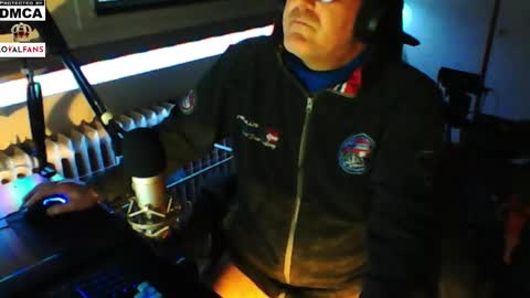 Snapshot of luckyfreak1 chatting on 02.01.25 call me Stefan online show from 02.01.25