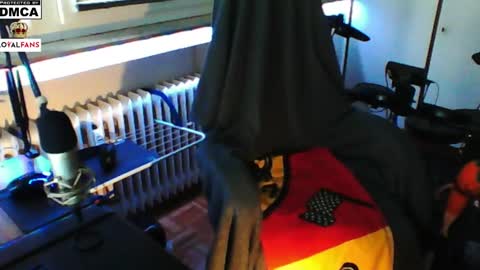 Snapshot of luckyfreak1 chatting on 02.08.25 call me Stefan online show from 02.08.25