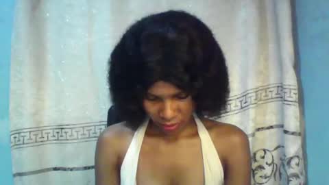 Snapshot of luckymadequeen chatting on 01.24.25 Gloria online show from 01.24.25