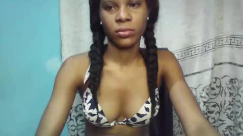 Snapshot of luckymadequeen chatting on 01.26.25 Gloria online show from 01.26.25