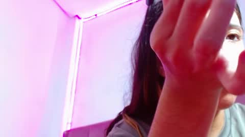 Snapshot of lucyy_start chatting on 03.05.25 LUCY online show from 03.05.25