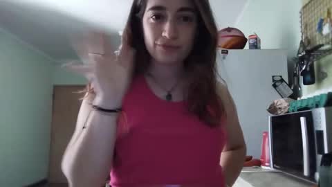 Snapshot of luisininagene chatting on 11.02.25 Genevieve online show from 11.02.25