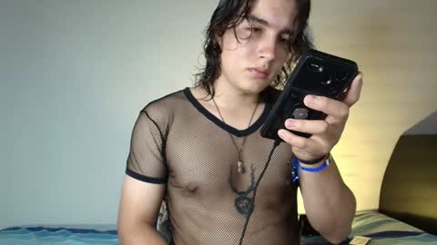 Snapshot of lukashollow chatting on 01.05.25 lukas 3 online show from 01.05.25
