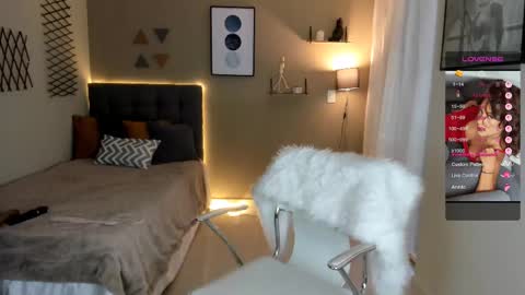 Snapshot of lulu_lopez chatting on 03.09.25 Lau  online show from 03.09.25