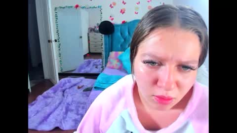 luna_analya online show from 10.01.25