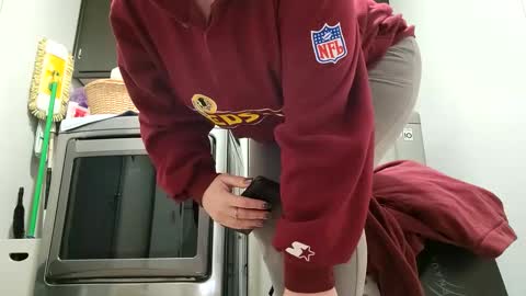 Snapshot of lusciouslibra82 chatting on 12.14.24 .Clarissa. Follow me on Instagram miss buns online show from 12.14.24