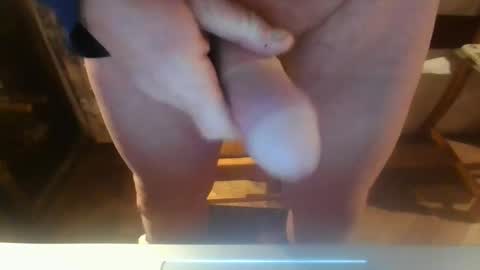Snapshot of luvcamgirlz chatting on 03.04.25 luvcamgirlz online show from 03.04.25
