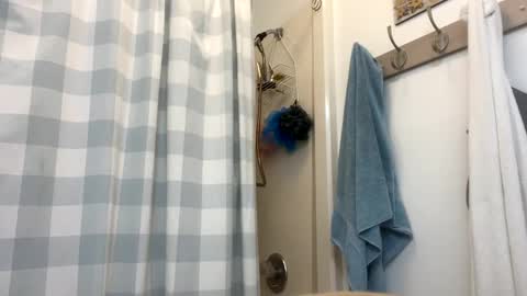 Snapshot of luvtobenude21 chatting on 10.15.25 Joe and Sarah online show from 10.15.25