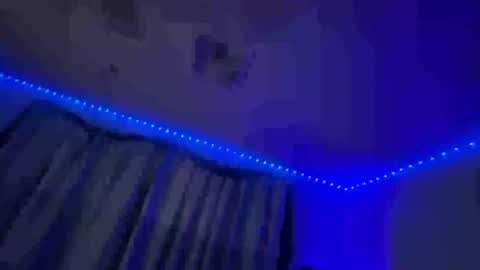 Snapshot of luvvlee chatting on 09.13.25 luvvlee online show from 09.13.25