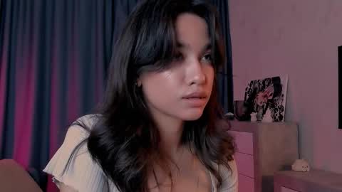 Snapshot of lyanna_tale chatting on 10.16.25 Lyanna online show from 10.16.25