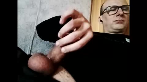 Snapshot of lyelik chatting on 12.31.24 Alex online show from 12.31.24