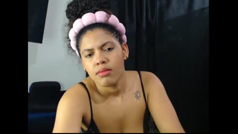 lylii_evans online show from 02.22.25