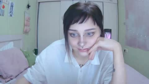 Kira online show from 10.13.25
