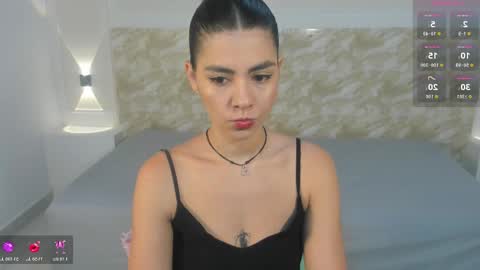 Snapshot of lyrafrost1 chatting on 11.07.25 lyrafrost1 online show from 11.07.25