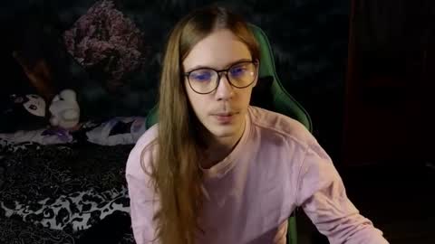 Snapshot of m1shq chatting on 03.05.25 m1shq online show from 03.05.25