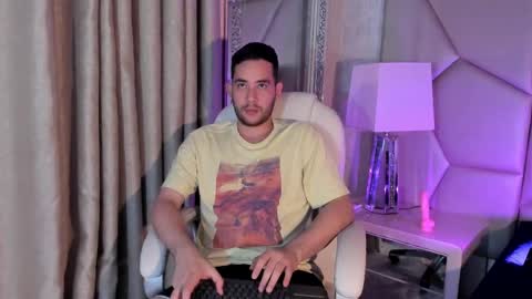 Snapshot of maatt_de_luca chatting on 09.13.25 Matt De Luca online show from 09.13.25